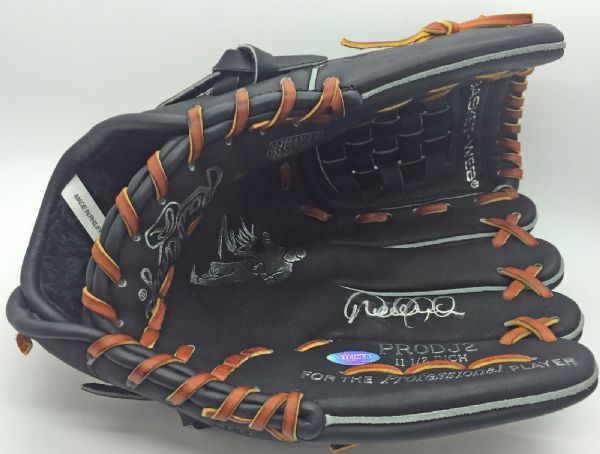 Derek Jeter Signed Personal Model Rawlings PRODJ2 Baseball Glove (Steiner Sports)