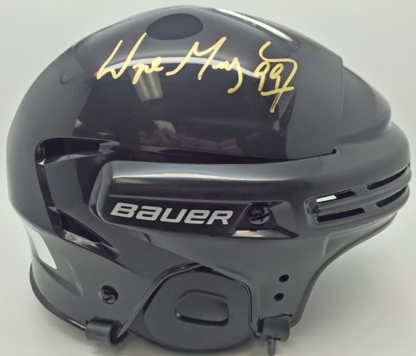 Wayne Gretzky Signed Full Size Bauer Hockey Helmet (WGA & PSA/JSA Guaranteed)