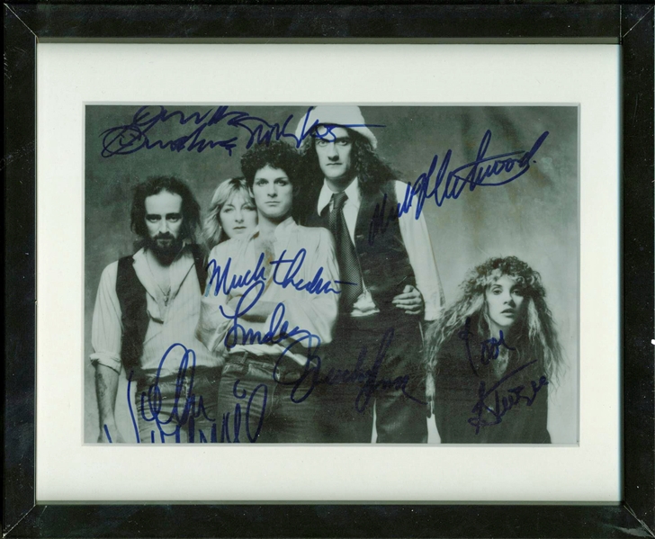 Fleetwood Mac ULTRA-RARE Signed 7" x 9" Black & White Photograph w/ 5 Signatures! (PSA/DNA)