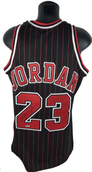 Michael Jordan Signed Pro Model 1995/96 Mitchell & Ness Chicago Bulls Jersey (Upper Deck)