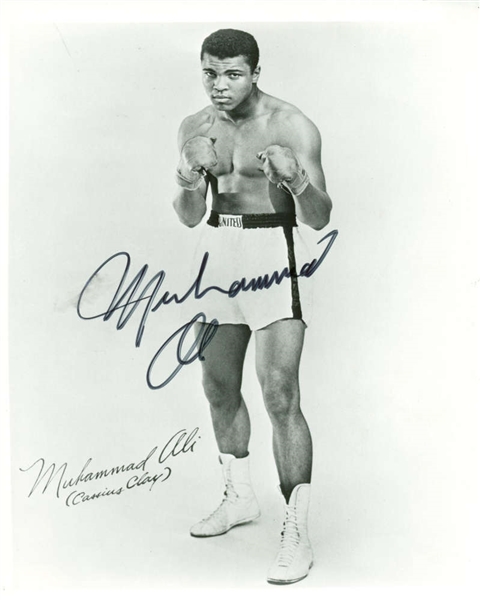 Muhammad Ali Vintage Signed 8" x 10" Black & White Photograph (JSA)