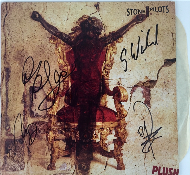 Stone Temple Pilots Rare Signed "Plush" Record Album Single (PSA/JSA Guaranteed)