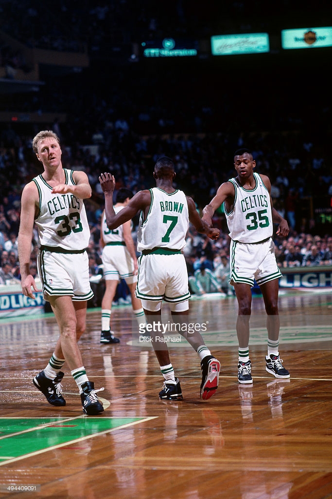 reggie lewis celtics jersey