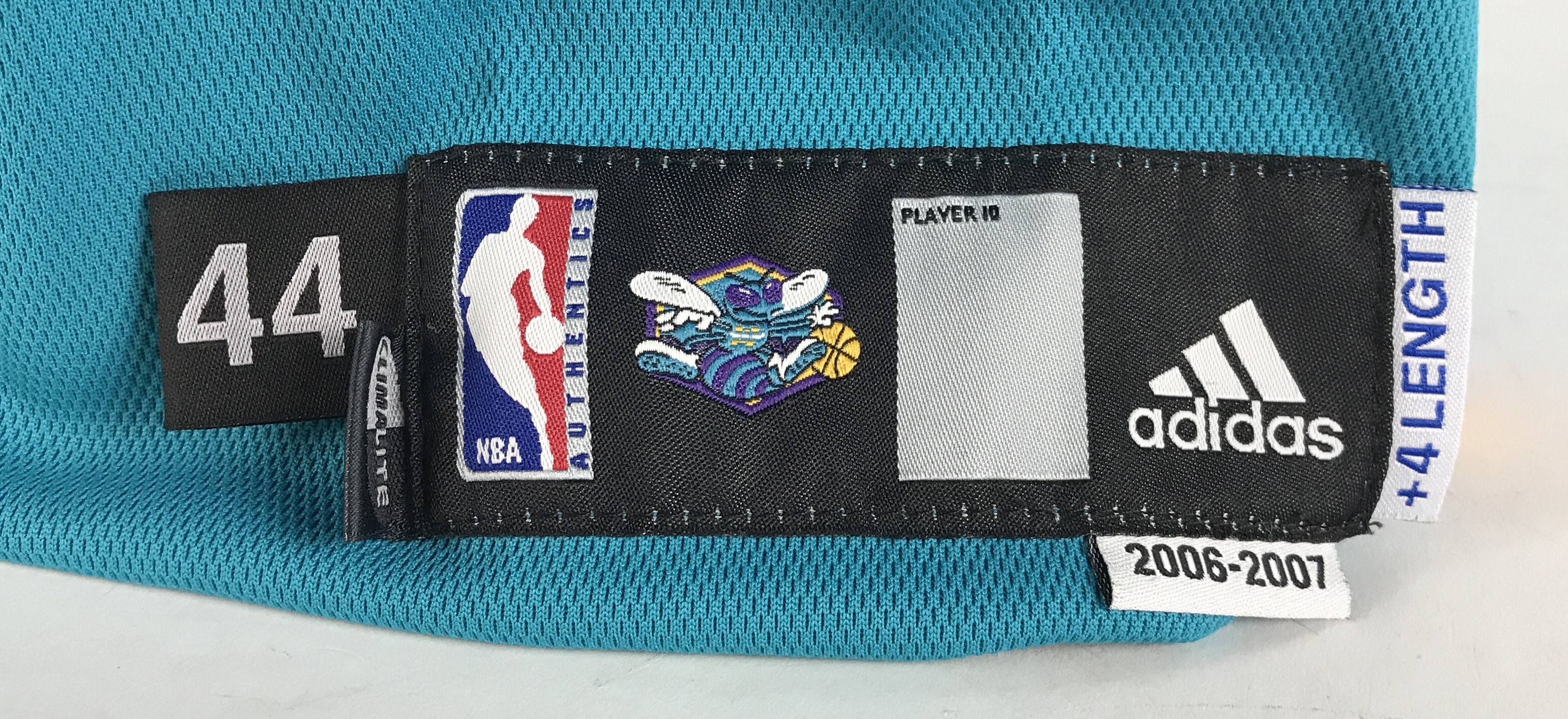 Lot Detail - 2006-07 Chris Paul New Orleans/OKC Hornets Game-Issued  Valentine's Day Jersey