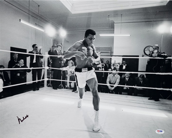 Muhammad Ali Signed 16" x 20" Deer Valley Training Photograph (PSA/DNA)
