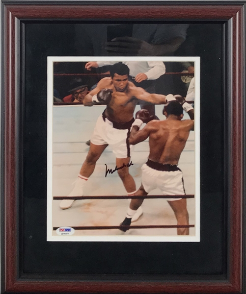 Muhammad Ali Signed 8" x 10" Framed Photograph (PSA/DNA)