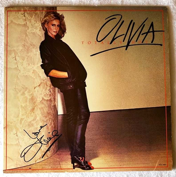 Olivia Newton-John Signed "Totally Hot" Record Album (Beckett/BAS Guaranteed)