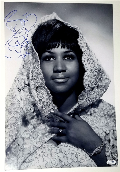 Aretha Franklin Signed 12" x 18" B&W Photograph (ACOA)