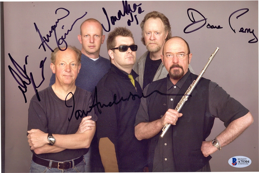 Jethro Tull Complete Group Signed 8" x 10" Photograph w/ 5 Signatures! (Beckett/BAS)