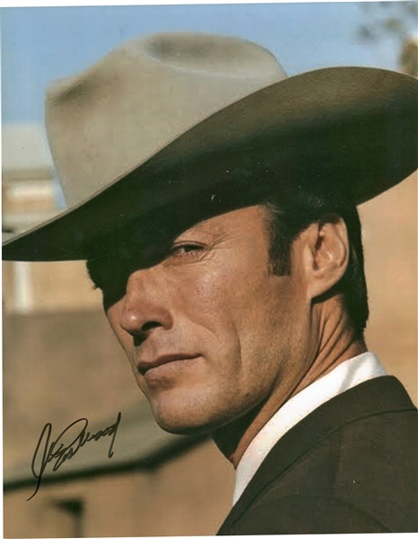 Clint Eastwood Signed 11" x 14" Photograph (Beckett/BAS Guaranteed)