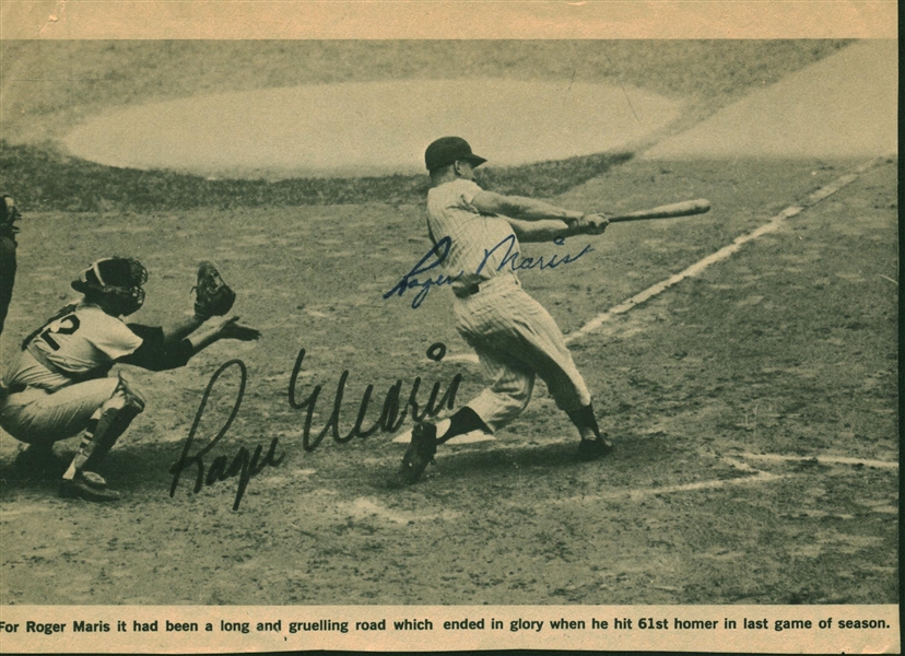 Roger Maris Signed 5" x 7" 61st Home Run Newspaper Photograph (Beckett/BAS Guaranteed)