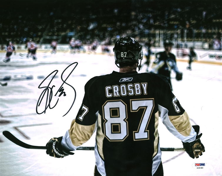 Sidney Crosby Signed 11" x 14" Color Photograph (PSA/DNA)