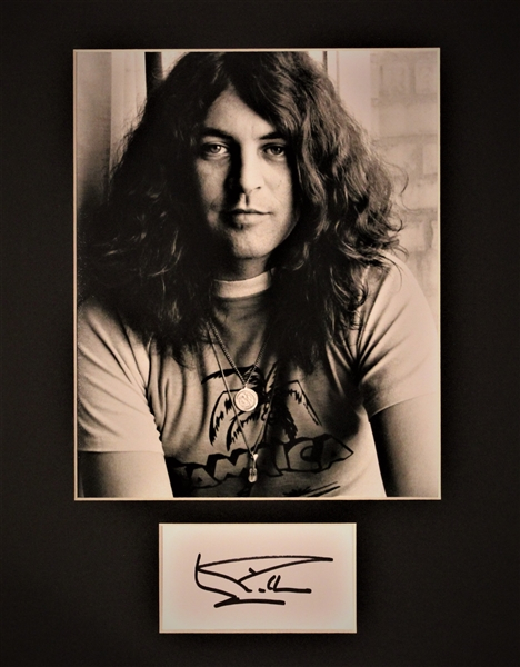 Deep Purple: Ian Gillan Signed Index Card in Matted Display (Beckett/BAS Guaranteed)