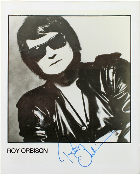 Roy Orbison Signed 8" x 10" B&W Promotional Photograph (Beckett/BAS)