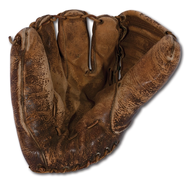 Tommy Byrne Game Used Baseball Glove Attributed to 1955 World Series! (Family LOA)