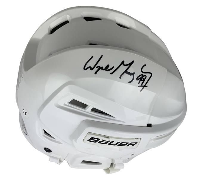 Wayne Gretzky Signed Full Size Helmet (WGA & Beckett/BAS Guaranteed)