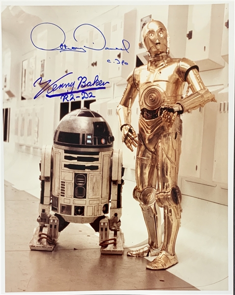 The Droids: Kenny Baker & Anthony Daniels Dual Signed 8" x 10" Color Photo (Beckett/BAS Guaranteed)(Steve Grad Collection)