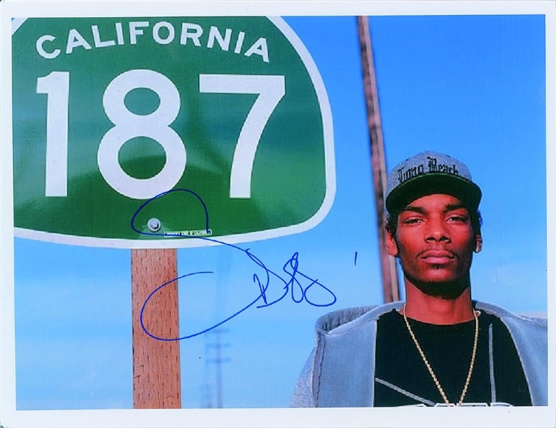 Snoop Dogg Signed 8" x 10" Color Photo (John Brennan Collection)(Beckett/BAS Guaranteed)