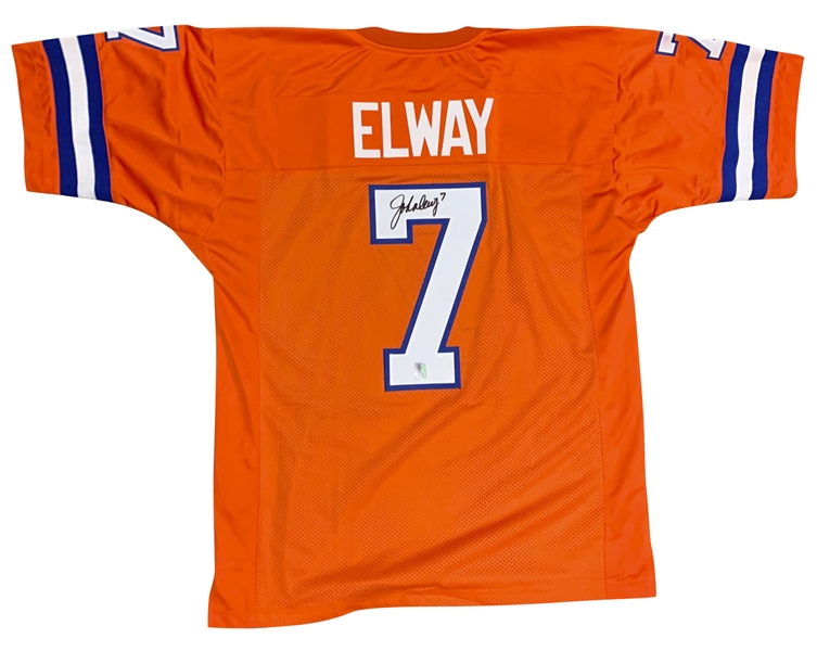 John Elway Signed Denver Broncos Jersey (Beckett/BAS Guaranteed)