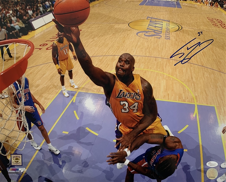 Shaquille ONeal Signed 16" x 20" Photograph (JSA)