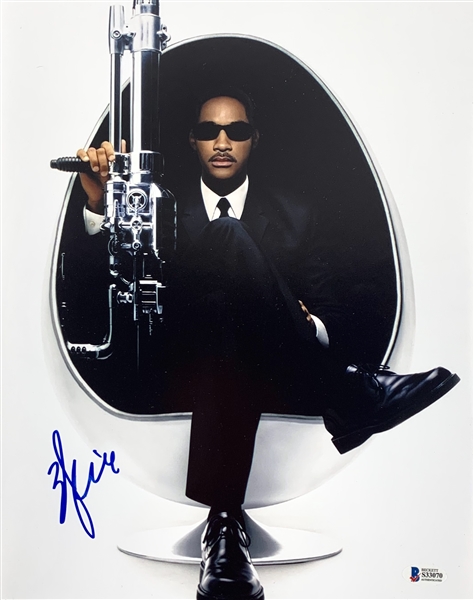 Will Smith In-Person Signed 11" x 14" Color Photo from "Men in Black" (Beckett/BAS COA)