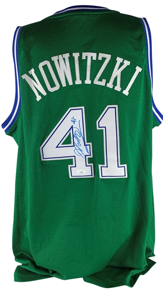 Dirk Nowitzki Signed On Court Model 1984-85 Hardwood Classics Dallas Mavericks Jersey (JSA)
