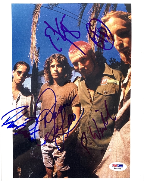 Stone Temple Pilots Group Signed 8" x 10" Color Photo (Original Lineup w/Weiland)(PSA/DNA)