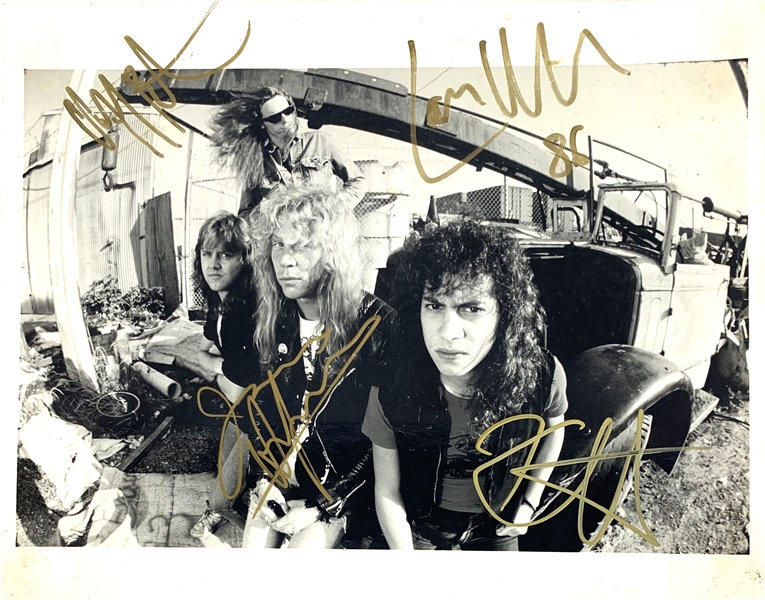 Metallica ULTRA RARE Signed 8" x 10" B&W Photo with Cliff Burton! (Beckett/BAS Guaranteed)