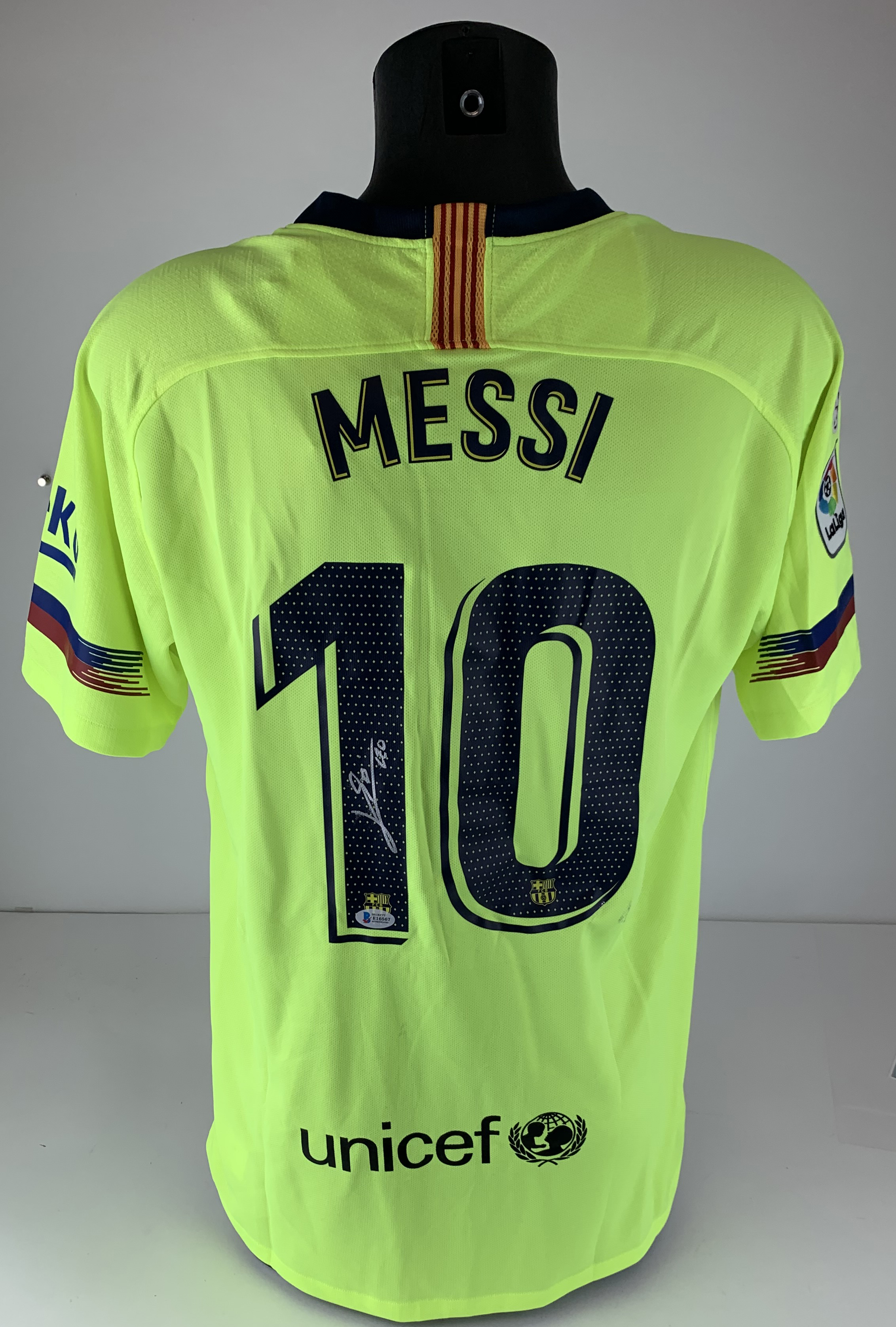 barcelona jersey messi original
