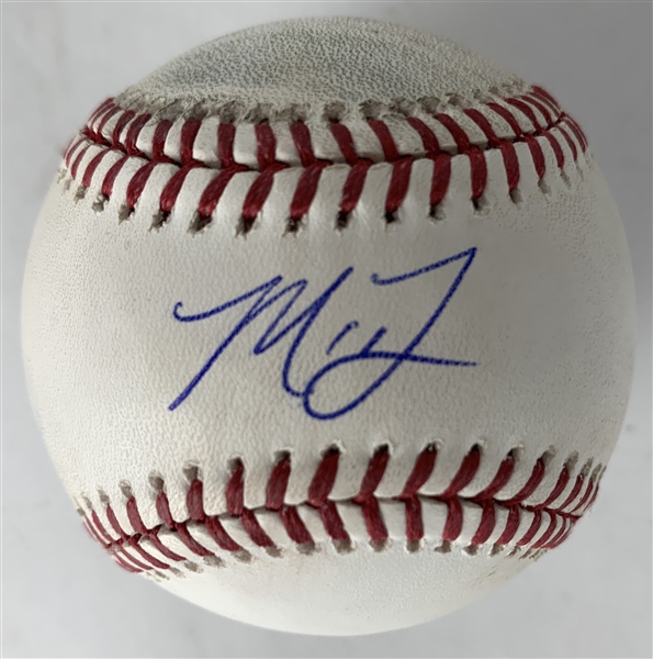 Madison Bumgarner Signed, Game Used & Pitched 2018 OML Baseball (MLB & PSA/DNA)