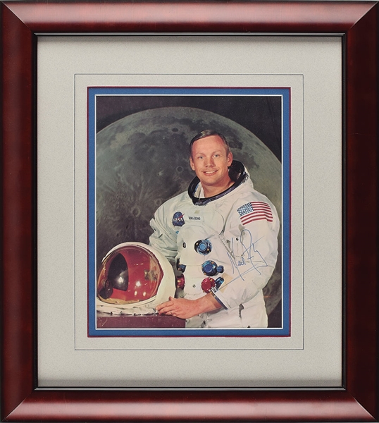 Apollo 11: Neil Armstrong Signed Un-Inscribed 8" x 10" NASA Photograph (Beckett/BAS)