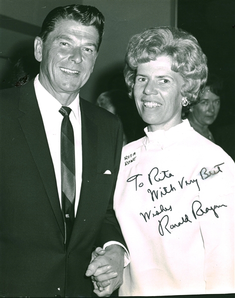 President Ronald Reagan Signed 8" x 10" Photograph (Beckett/BAS)