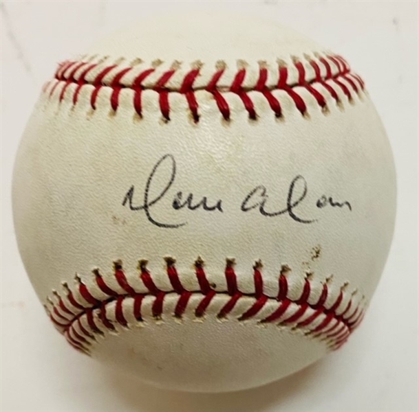 Moises Alou signed baseball (Beckett/BAS) (COA)
