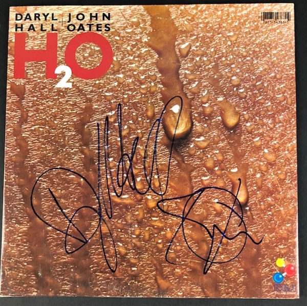Darryl Hall & John Oates Signed "H2O" Album (Beckett/BAS Guaranteed).