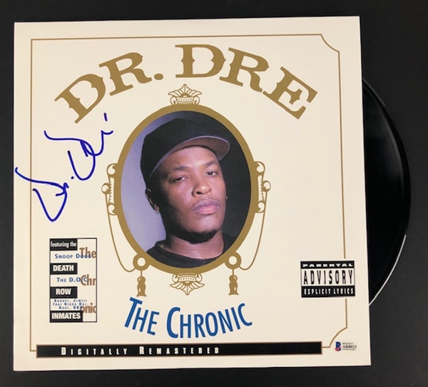 Dr. Dre Superb Signed "The Chronic" Record Album (Beckett/BAS)