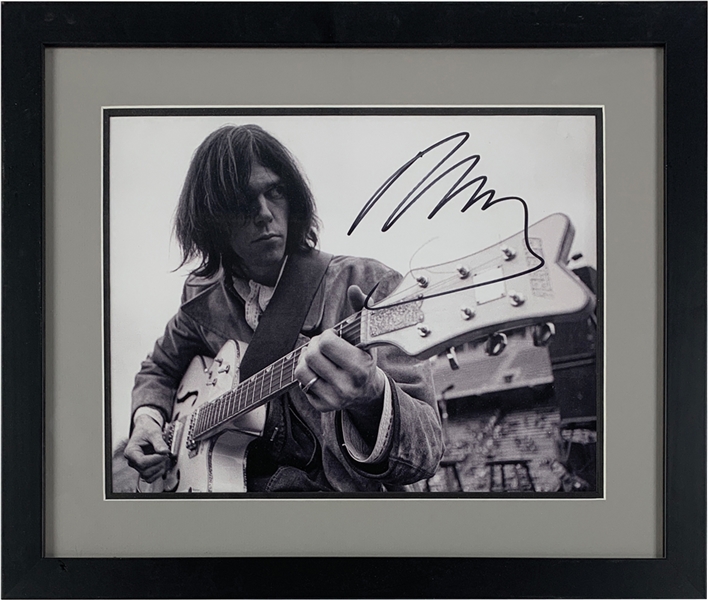 Neil Young Superb Signed & Framed 11" x 14" B/W Photograph (Beckett/BAS Guaranteed)