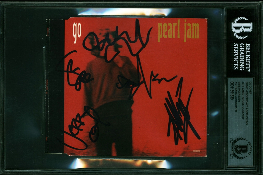 Pearl Jam Group Signed CD Cover (5 Sigs)(Beckett/BAS Encapsulated)