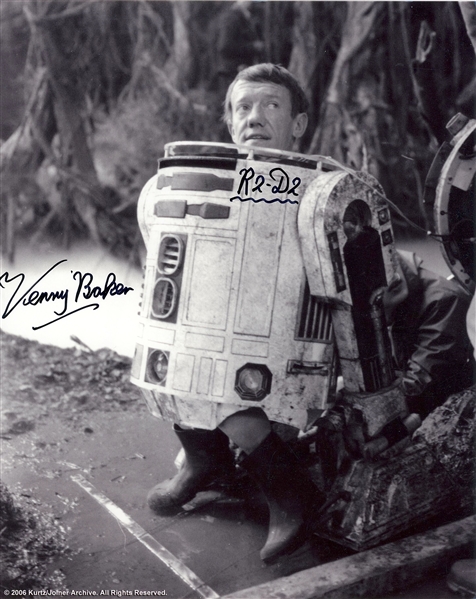 Star Wars: Kenny Baker R2-D2 Signed 8” x 10” Photo from “The Empire Strikes Back” (Beckett/BAS Guaranteed)