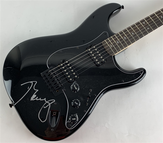 John Cougar Mellencamp In-Person Signed Stratocaster Style Electric Guitar (Beckett/BAS Guaranteed)