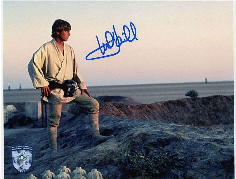 Mark Hamill Signed 8" x 10" Star Wars Photo (Official Pix/BAS GUARANTEED)