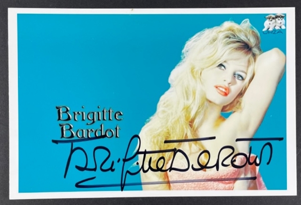 Brigitte Bardot Signed 6 x 4 Photograph (Beckett/BAS)