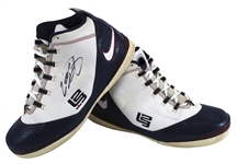 LeBron James Signed Nike Zoom Soldier II QAM Basketball Sneakers (Beckett/BAS LOA)