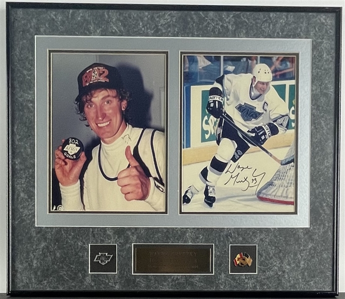 Wayne Gretzky Signed Photo in a Framed Display (Beckett/BAS Guaranteed) 