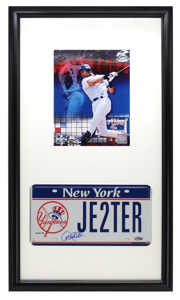 Derek Jeter signed NY Yankees License Plate Framed Display "JE2TER" Steiner Hologram & Steiner COA (Beckett/BAS Guaranteed)