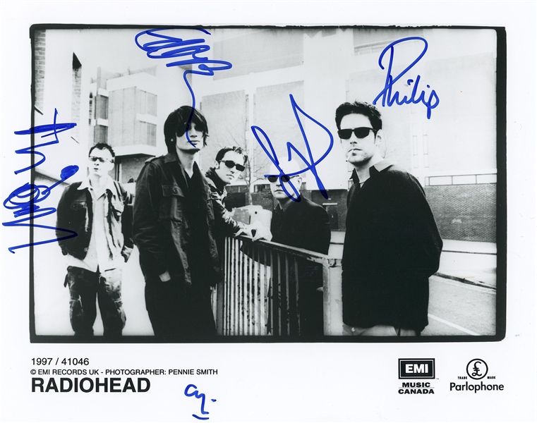 Radiohead Group Signed 10” x 8” Photo (5 Sigs) (Beckett/BAS Guaranteed) 