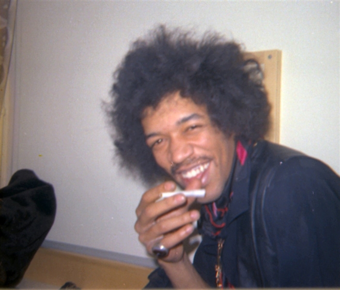 Jimi Hendrix Experience Set of Three Inidividual Signed 8.25 x 6.5 Sheets with One-of-A-Kind Inscriptions (Tracks UK LOA & Beckett/BAS Guaranteed)