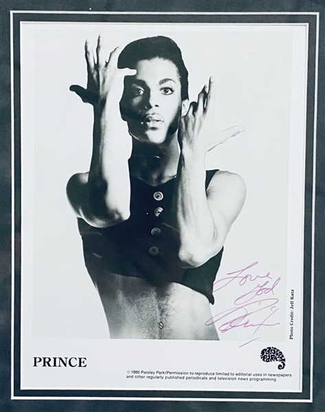 Title: Prince Signed 1986 Promo Photo (Beckett/BAS LOA) 