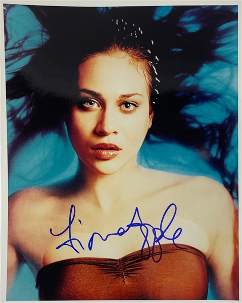 Fiona Apple Signed 8" x 10" Color Photo (Beckett/BAS Guaranteed)
