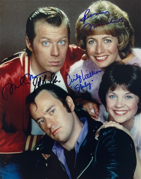 Laverne and Shirley Cast Signed 8" x 10" Photo (Beckett/BAS LOA)