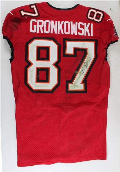 Rob Gronkowski Incredibly Rare & Desirable PHOTOMATCHED Game Worn Buccaneers Jersey :: Matched to 12-12-2021 Game vs. Buffalo (Resolution Photomatching LOA & Beckett/BAS LOA)